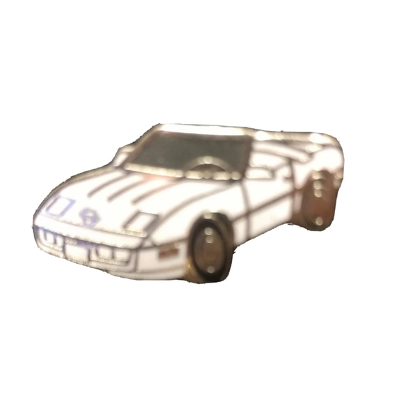 CHEVROLET CORVETTE C4 STYLE WHITE CONVERTIBLE AUTOMOTIVE HAT PIN LAPEL PIN.1997 - Picture 1 of 6